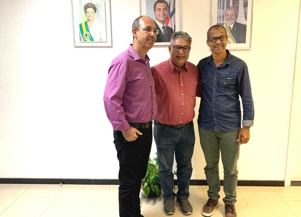 Camacã: Prefeito e vice solicitam avaliação da água do município para atrair fábricas de bebidas